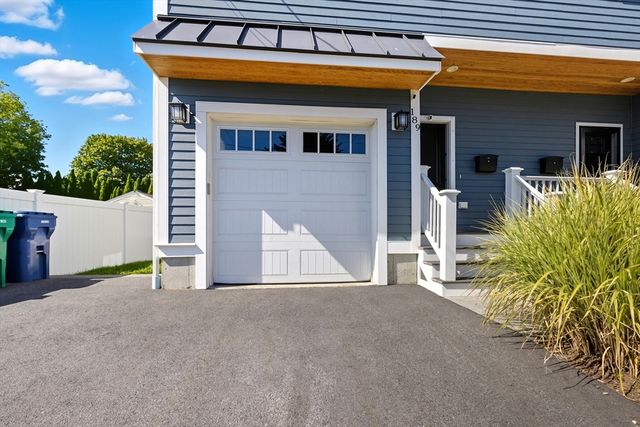 189 Linwood Ave 1, Newton, MA 02460