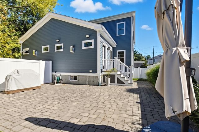 189 Linwood Ave 1, Newton, MA 02460