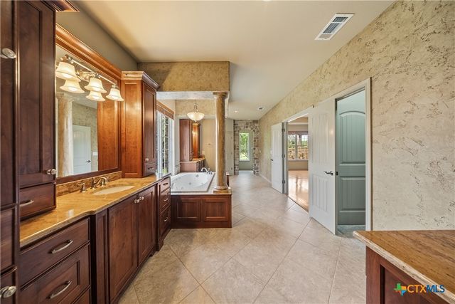 175 Whitney Woods Circle, Georgetown, TX 78633