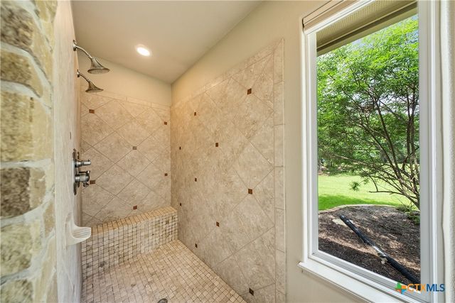175 Whitney Woods Circle, Georgetown, TX 78633