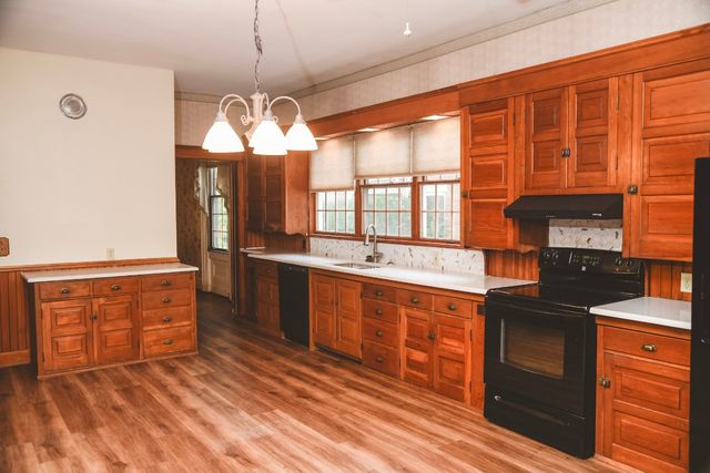 537 CHESTNUT Street, Meadville, PA 16335