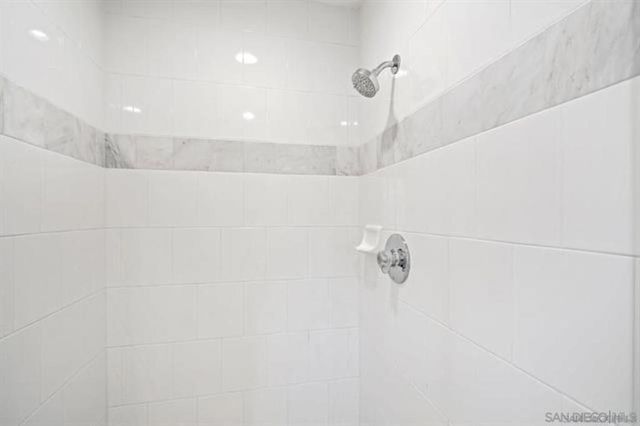 160 W Island Ave, San Diego, CA 92101