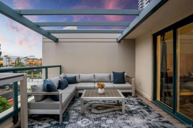 160 W Island Ave, San Diego, CA 92101