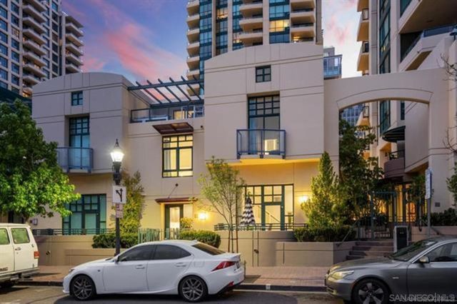 160 W Island Ave, San Diego, CA 92101