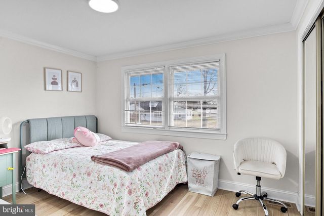 2105 CHESTNUT HILL DR, Cinnaminson, NJ 08077