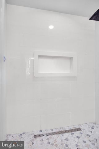 2105 CHESTNUT HILL DR, Cinnaminson, NJ 08077