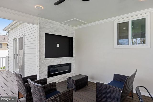 2105 CHESTNUT HILL DR, Cinnaminson, NJ 08077