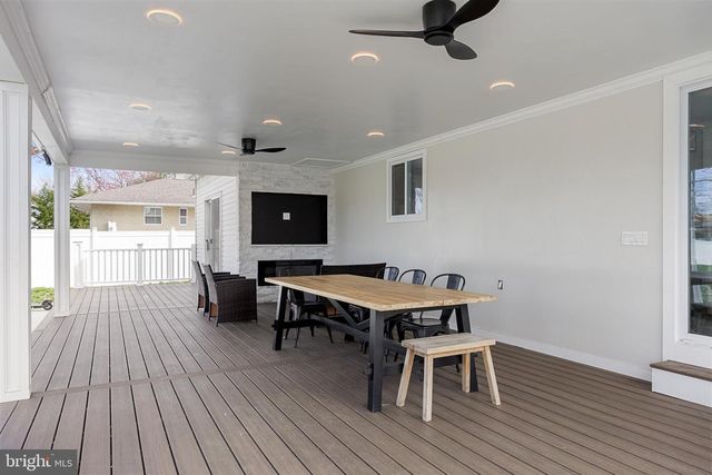 2105 CHESTNUT HILL DR, Cinnaminson, NJ 08077