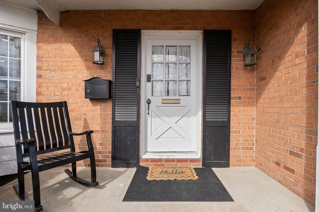 2105 CHESTNUT HILL DR, Cinnaminson, NJ 08077