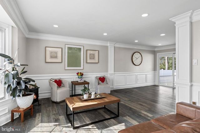 2105 CHESTNUT HILL DR, Cinnaminson, NJ 08077