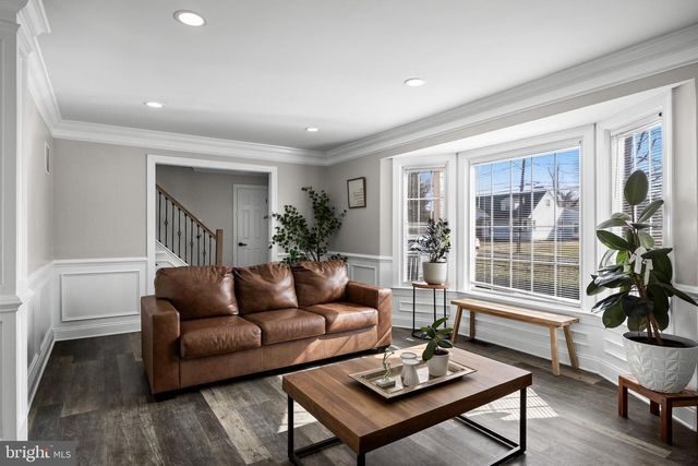 2105 CHESTNUT HILL DR, Cinnaminson, NJ 08077