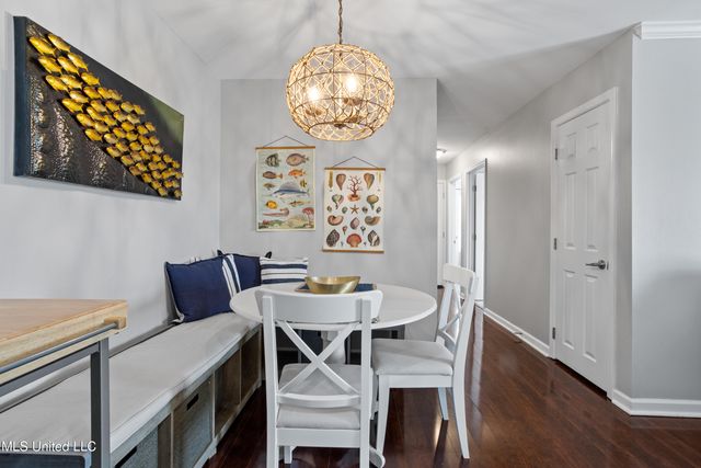 2421 Beachview Drive, G2, Ocean Springs, MS 39564