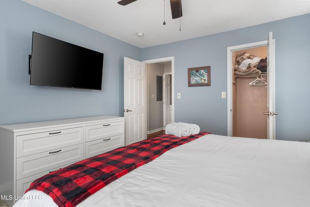 2421 Beachview Drive, G2, Ocean Springs, MS 39564