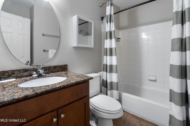 2421 Beachview Drive, G2, Ocean Springs, MS 39564