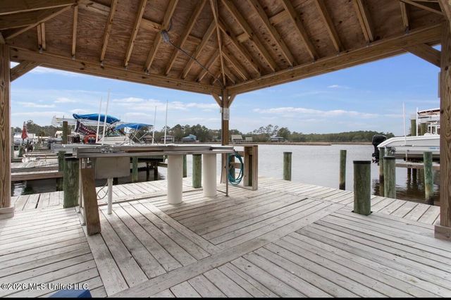 2421 Beachview Drive, G2, Ocean Springs, MS 39564