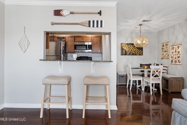 2421 Beachview Drive, G2, Ocean Springs, MS 39564