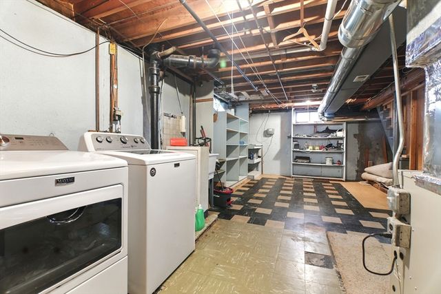 42 Jacob St, Chicopee, MA 01020