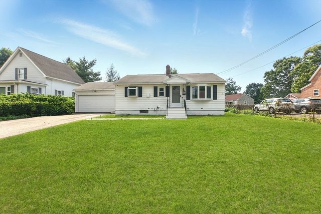 42 Jacob St, Chicopee, MA 01020
