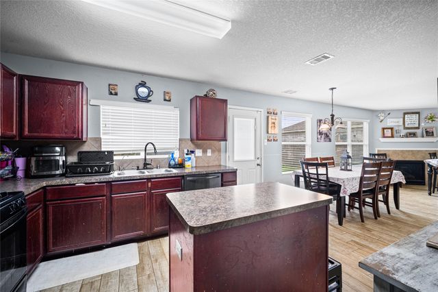 5014 Fair Oak Dale Lane, Humble, TX 77346