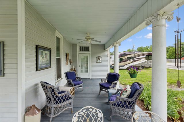 101 Webb Rd, E, Bell Buckle, TN 37020