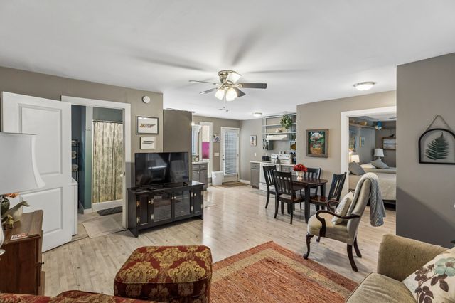 101 Webb Rd, E, Bell Buckle, TN 37020