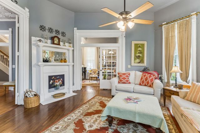 101 Webb Rd, E, Bell Buckle, TN 37020