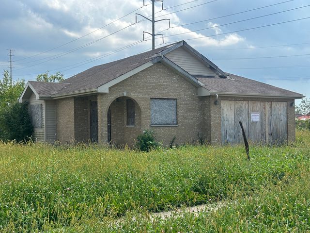 16051 Gauger Avenue, Harvey, IL 60426