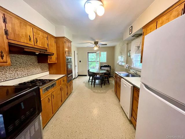 42 Rela Avenue, Haverstraw, NY 10927