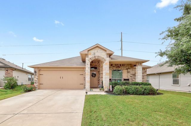 606 Marimoor DR, Hutto, TX 78634