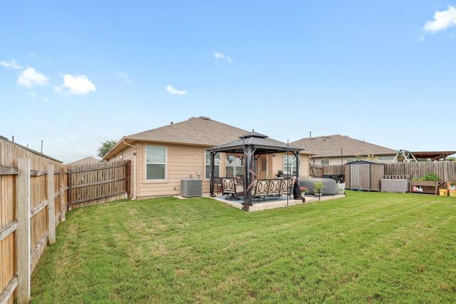 606 Marimoor DR, Hutto, TX 78634