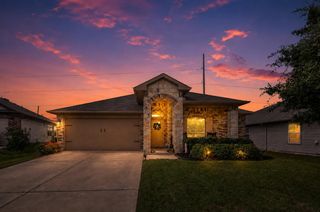 606 Marimoor DR, Hutto, TX 78634