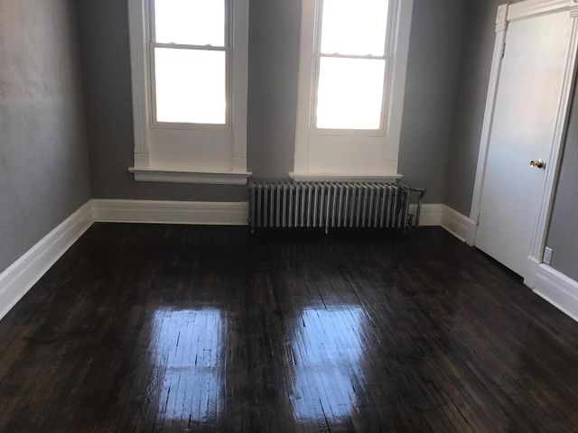 1819 W 3rd Street, Davenport, IA 52802