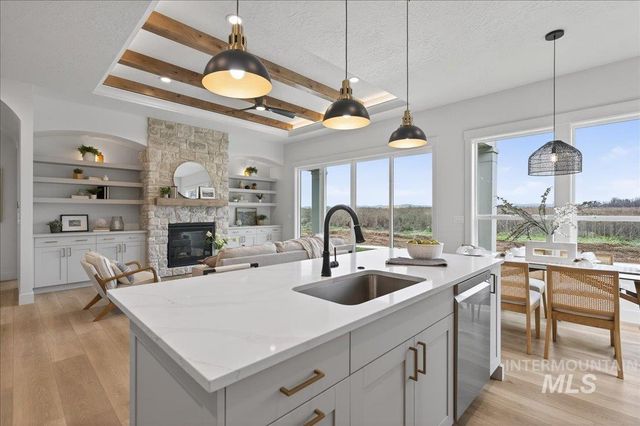 6518 W Flathead Lake St, Eagle, ID 83616