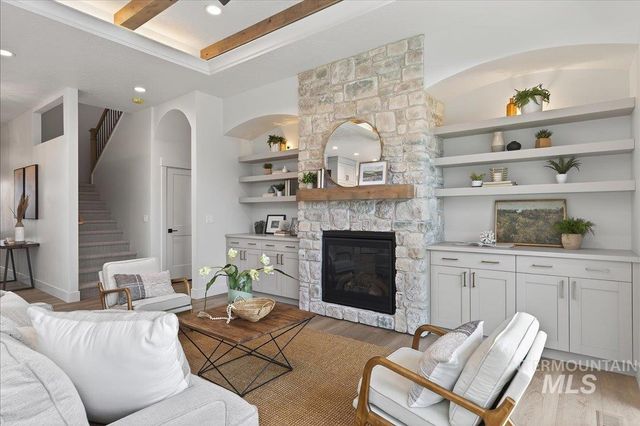 6518 W Flathead Lake St, Eagle, ID 83616