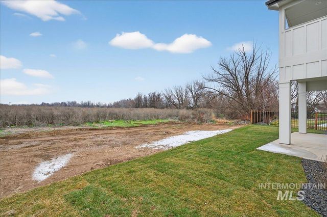 6518 W Flathead Lake St, Eagle, ID 83616