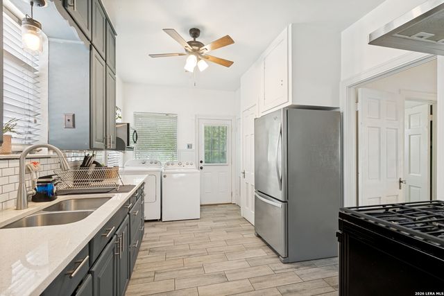 147 North Dr, San Antonio, TX 78201