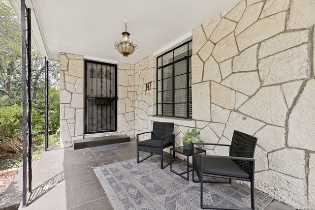 147 North Dr, San Antonio, TX 78201
