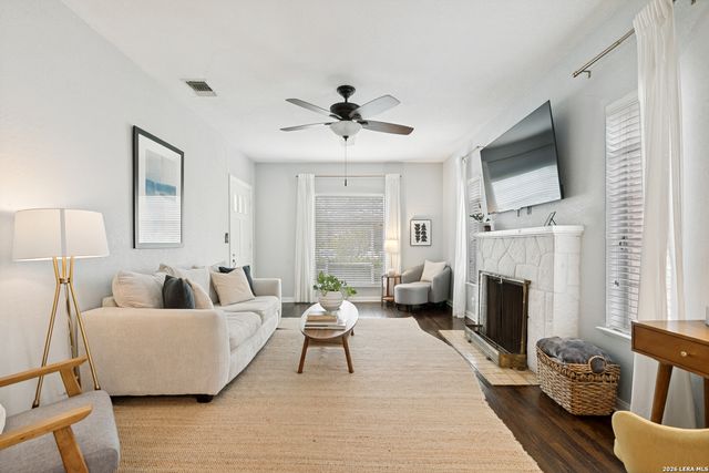 147 North Dr, San Antonio, TX 78201