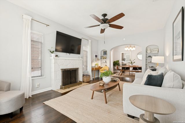 147 North Dr, San Antonio, TX 78201