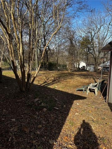 1430 Maple Avenue, Paris, TX 75460