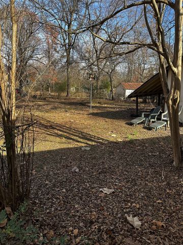 1430 Maple Avenue, Paris, TX 75460