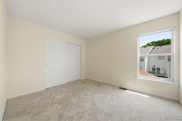 962 Morehouse Lane, University City, MO 63130