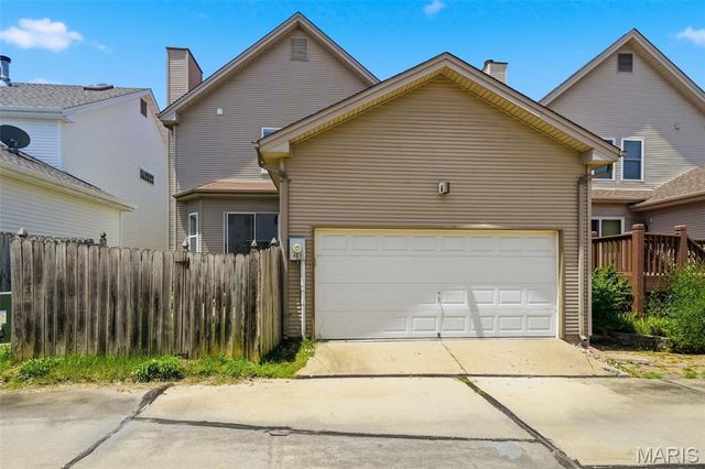962 Morehouse Lane, University City, MO 63130