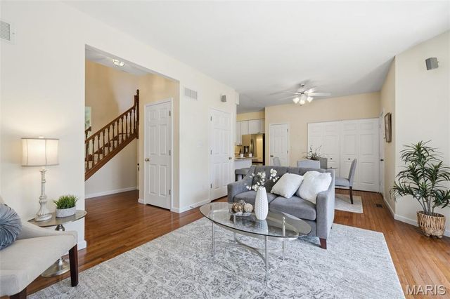 962 Morehouse Lane, University City, MO 63130