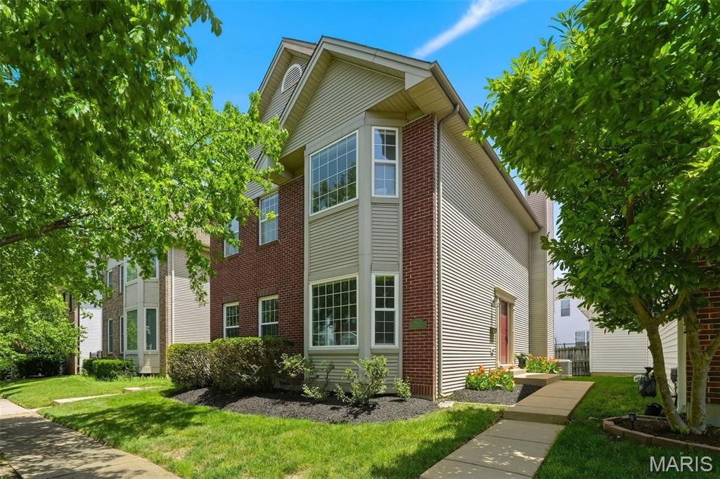 962 Morehouse Lane, University City, MO 63130