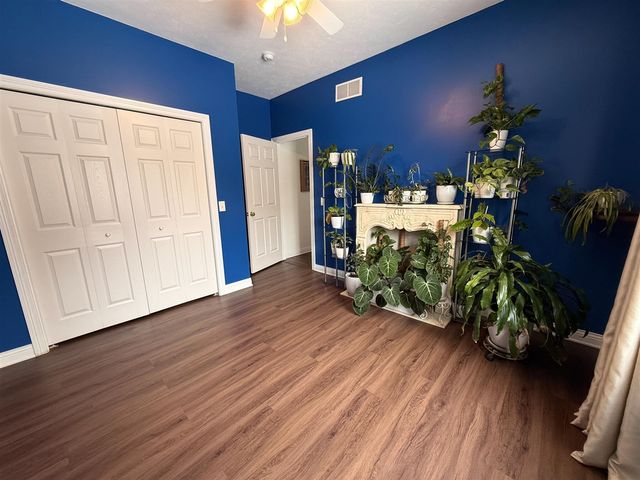 2150 Oak Leaf Trail, Portage, MI 49024