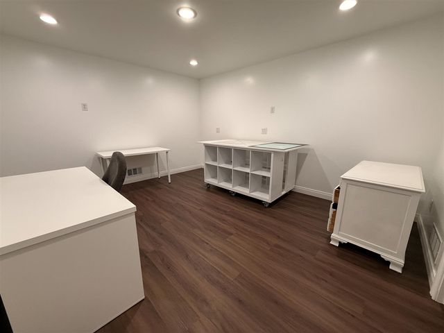 2150 Oak Leaf Trail, Portage, MI 49024