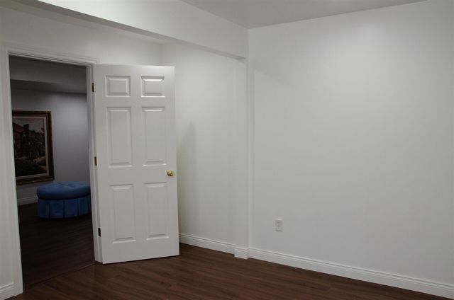 2150 Oak Leaf Trail, Portage, MI 49024