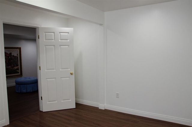 2150 Oak Leaf Trail, Portage, MI 49024