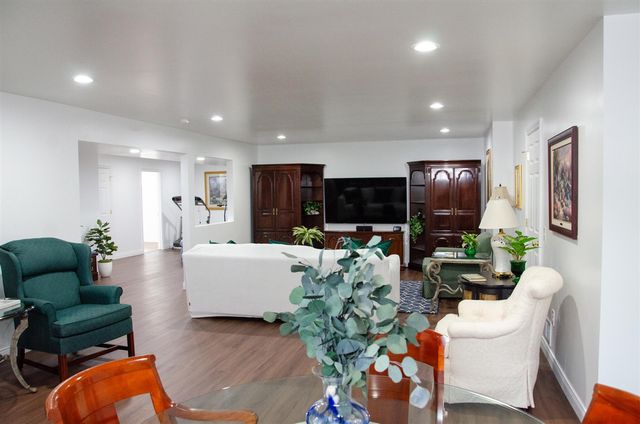 2150 Oak Leaf Trail, Portage, MI 49024